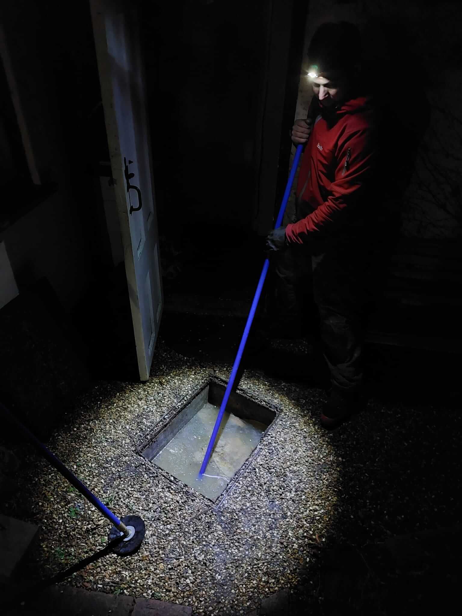 24 hour Emergency Drain unblocking in Surrey