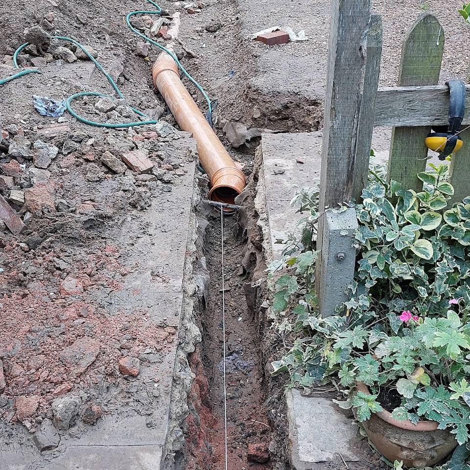 Long drain repaired in Bookham